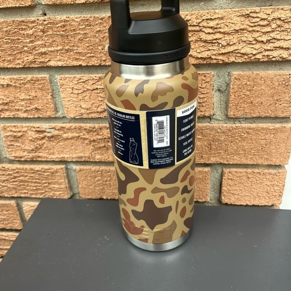 Yeti Rambler - 36 ounces -Wetlands Camo - Picture 3 of 4